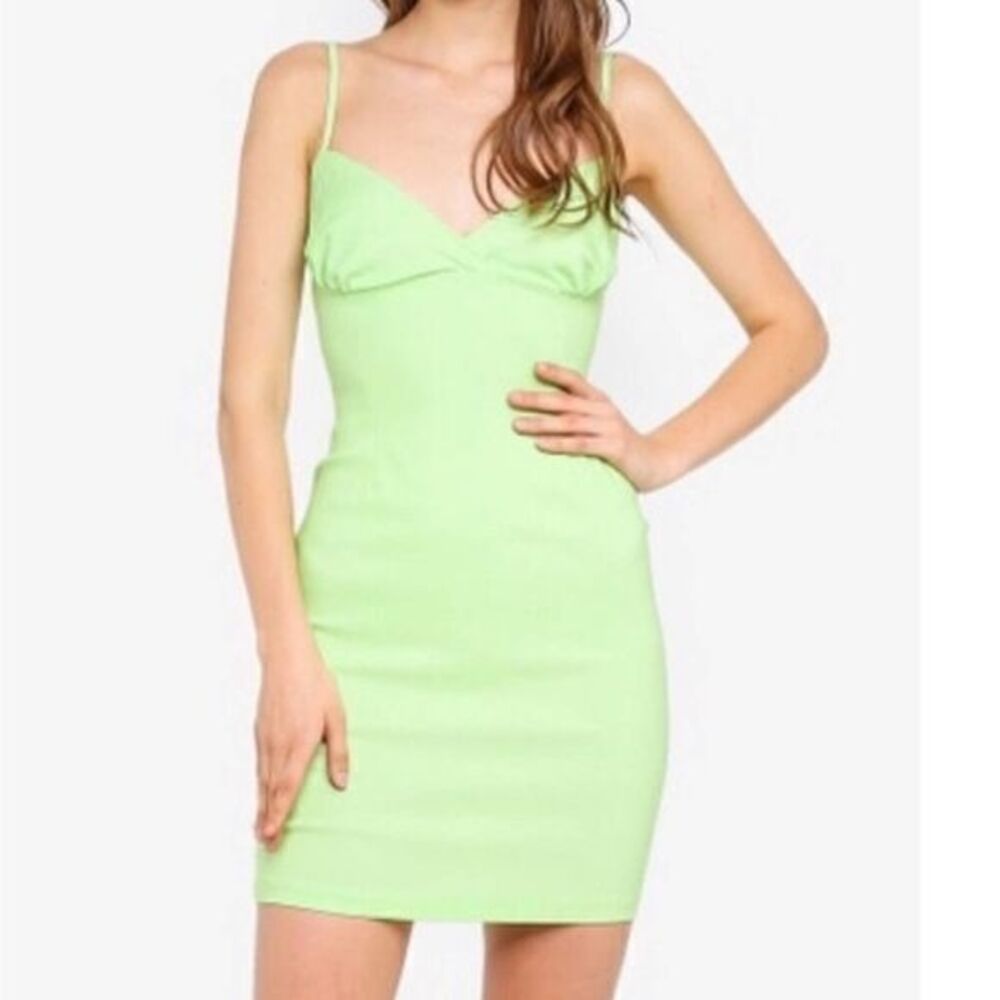 VESPERย NWT Neon Green Mini DressโSatin Bust US 6